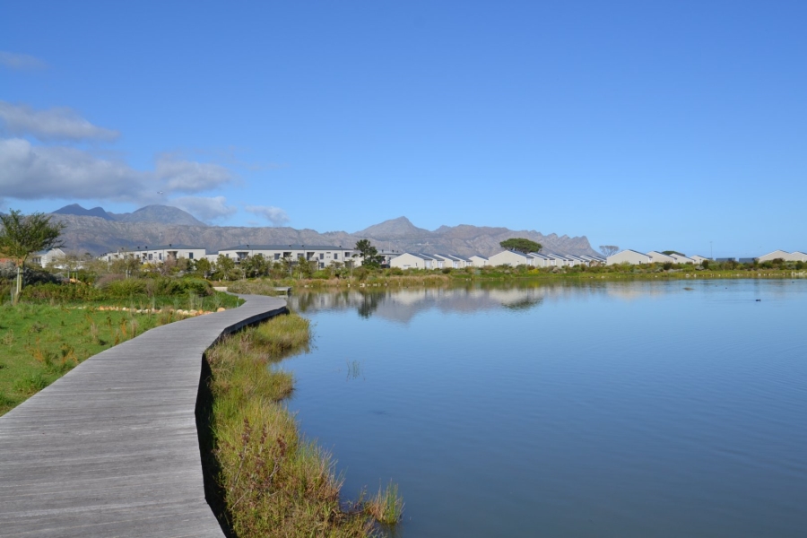 To Let 3 Bedroom Property for Rent in Somerset Lakes Western Cape